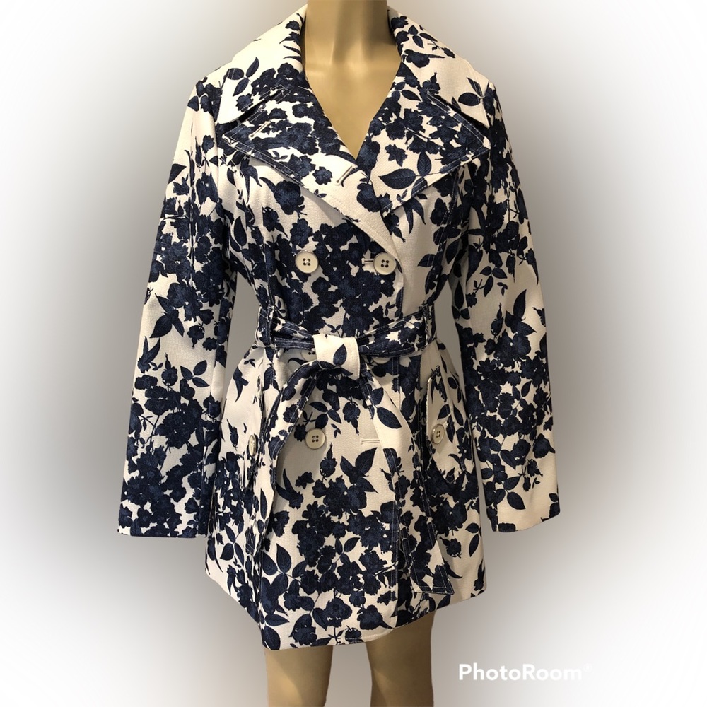 Botanical Print Trench Coat NWOT Size M